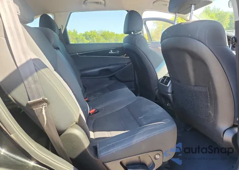 2020 Kia Sorento L z USA, uszkodzony, nr VIN 5XYPG4A31LG674053